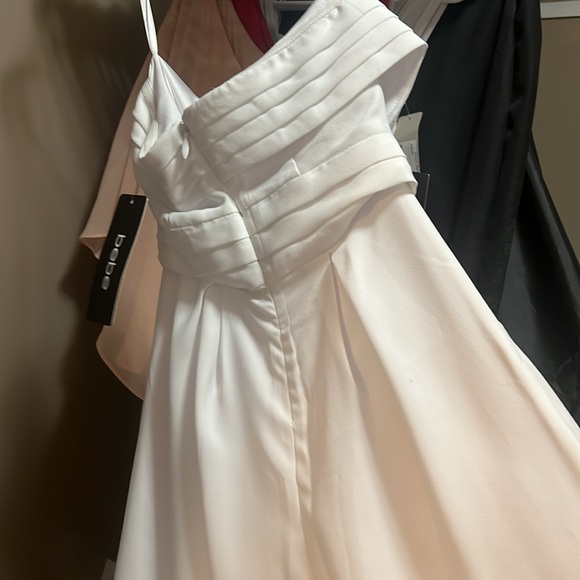 Bebe size 0 white jumpsuit NWT - Picture 6 of 6